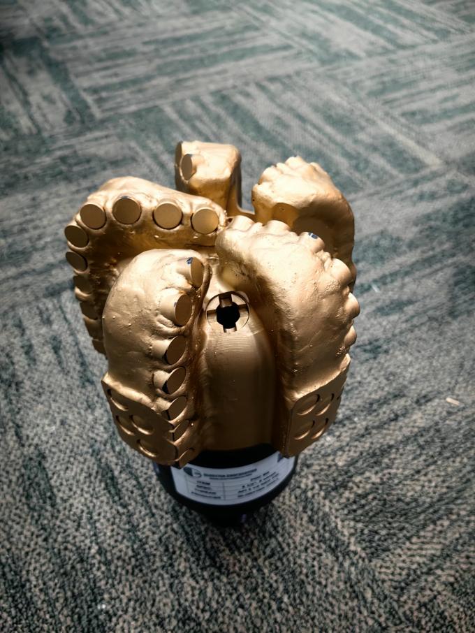 アダプター 女性 2-3/8 REG 女性 4 1/2 REG サブ 2