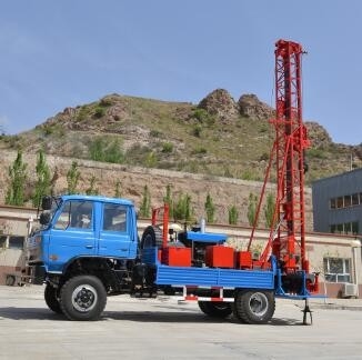 95kw 400mの深海の健康な掘削装置、水試錐孔の訓練装置のトラックのタイプ