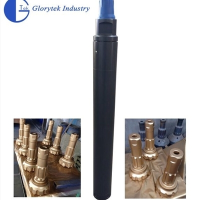 深い穴の訓練のザ・ホールのハンマーの下の102mm