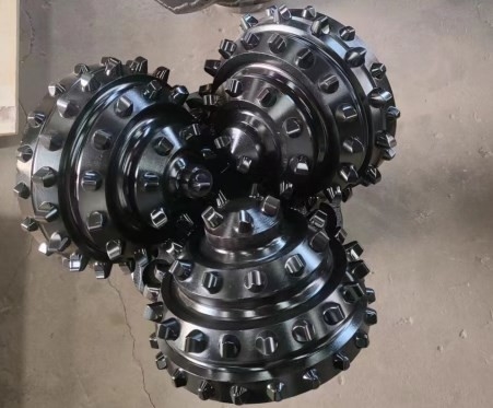 17 1/2 ''井戸掘削トリコーンロックビット掘削用 3 つのコーンビット