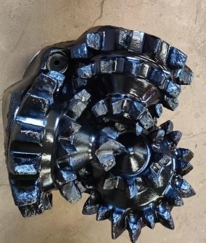 14 3/4 '' Iadc117g 石油掘削および地質掘削用鋼歯トリコーン ロック ビット
