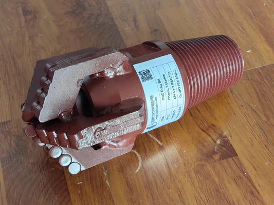5 翼 ステップ フェイス 3 7/8'-18' API レグピン付きカービッドドラッグビット