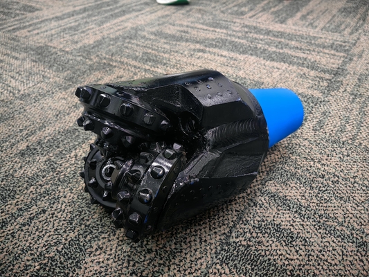IADC637 6 1/2インチ トライコーン ロック ビット 供給者 API 鋼歯 TCI トライコーン 粘土 ビット 水井 掘削 ビット