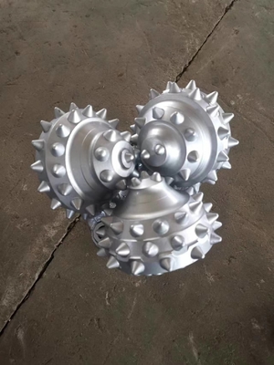 200mm トリコーンビット IADC535 ロック・ディールビット 採掘井戸 採掘井戸の掘削ビット