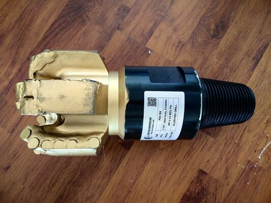 API REGネジ付き井戸掘削用8 1/2インチ5枚刃PDCドリルビット